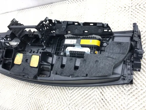Salpicadero OEM LORK-1762-112372 para Mercedes W218 Familiar image 6