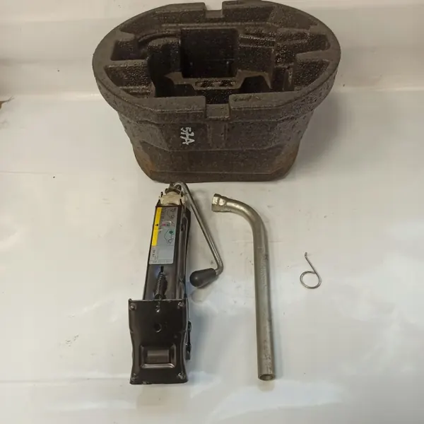Skoda Fabia 2 Lift krikreparatieset OEM 5J0011031 image 2
