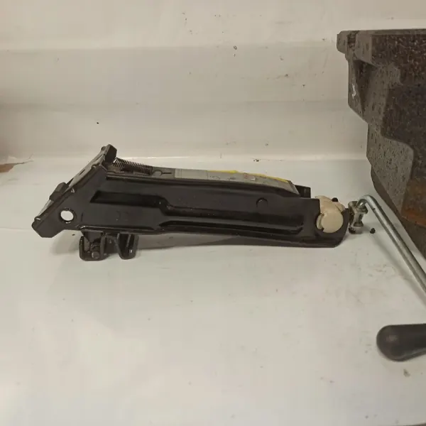 Skoda Fabia 2 Lift krikreparatieset OEM 5J0011031 image 8