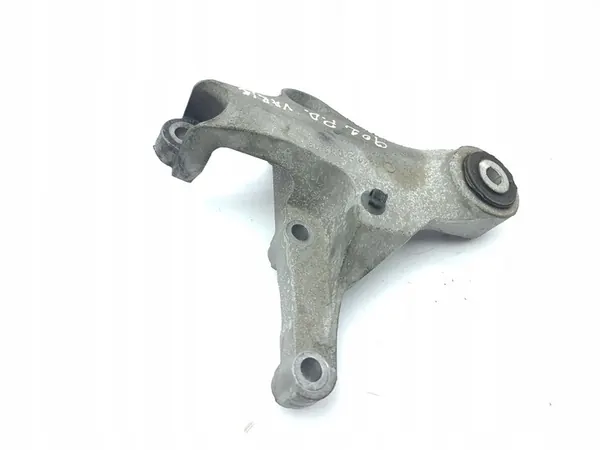 Infiniti Q30 2016 Rechter motorsteun image 2