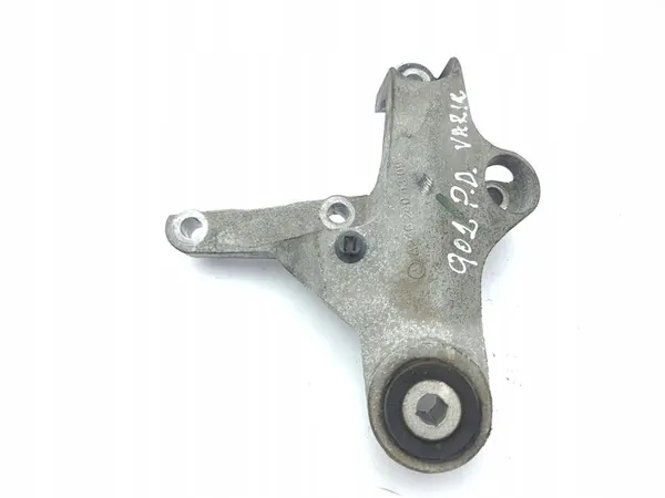 Infiniti Q30 2016 Rechter motorsteun image 3