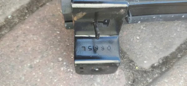 Guía de ventana puerta izquierda OEM 0685L - Chrysler Town & Country image 3