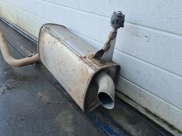 Tubo de escape Peugeot 508 1.6 eHDi OEM 9681229480 image 10