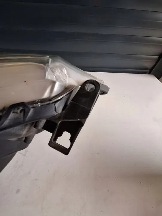 Faros izquierdo Toyota Yaris III 2011 DEPO image 6