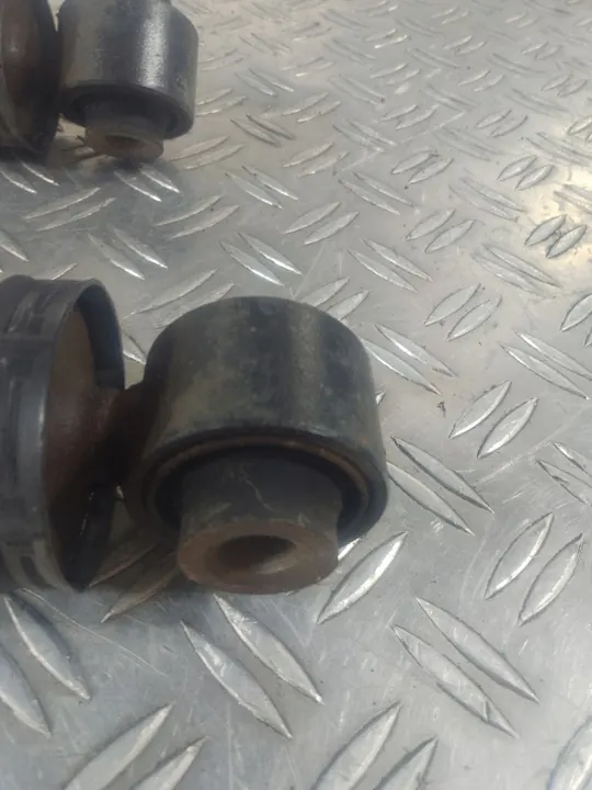 Renault Master IV 19 - Set Ammortizzatori Posteriori 2.3 OEM image 3