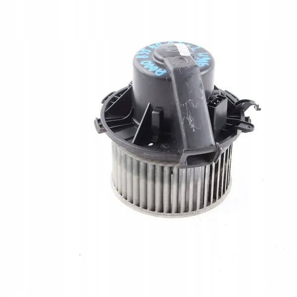 Lämmityspuhaltimen moottori Mercedes Sprinter W906 A0008356007 image 4