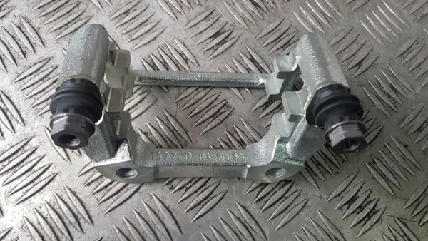 VOLVO V60 Bremszangenhalterung links hinten OEM 1537/d image 9
