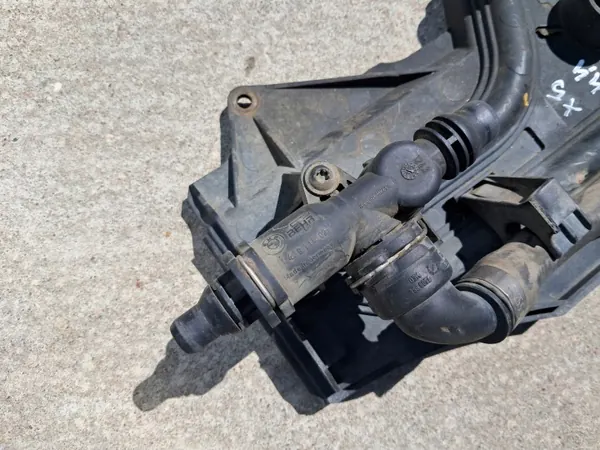 BMW OE 1439115 Kylartermostat - Begagnad image 3