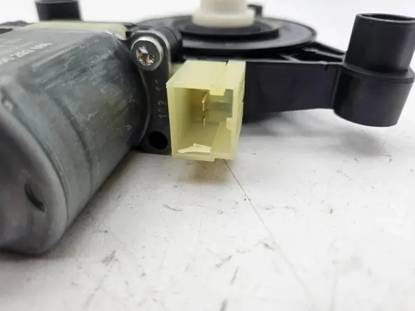 Régulateur de vitre droite arrière Audi Q3 F3 OEM 0130822712 image 5
