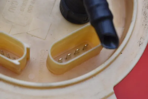 Bomba de Combustível VW Passat B8 2.0 TDI 190 CV 19-21 3Q0919050G image 7