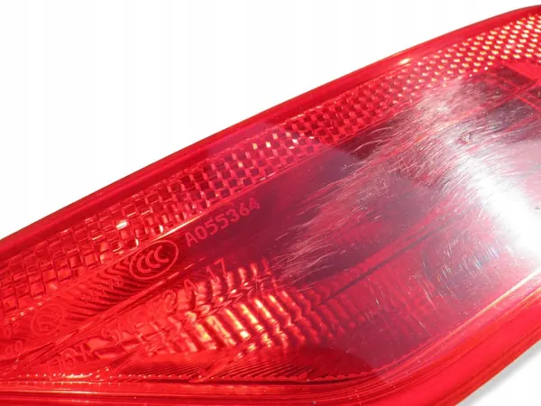 Volvo XC40 II Rechte Heckleuchte Stoßstange OEM 31656866 image 7