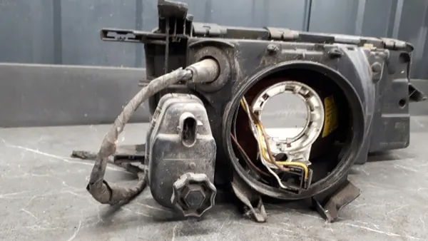 Farol esquerdo OEM 0301028305 para Opel Vectra A image 9