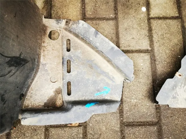 Opel Mokka A 12-16 vasen etulokasuoja OEM ROG31B image 6