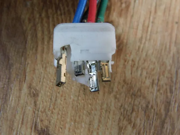 Luz Trasera Izquierda Toyota Auris Hatchback 2015-2019 TYC 81561-02A61 image 6