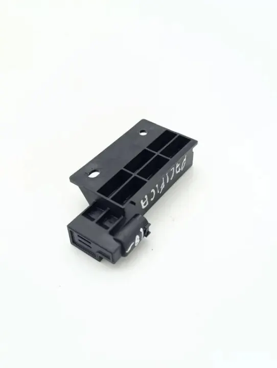 Amplificateur antenne OEM 2840864100300 pour Chrysler Pacifica image 2