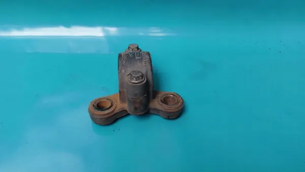 Mercedes Actros MP4 framstabilisatorfäste OEM A9603231221 image 3