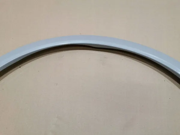 Porsche OE 9Y0853718K Vorderer Rechter Schmutzfänger image 3