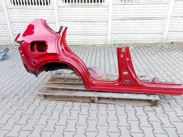 CX60 Taka-oikea neljännespelti - Mazda OE -osa image 7