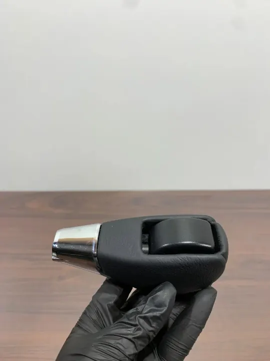 Subaru OE Schaltknauf OEM FBZ27118 - Gebraucht image 6