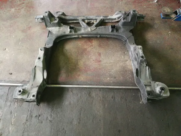 Cadre Auxiliaire Avant Mercedes-Benz OEM AMD31662 image 2