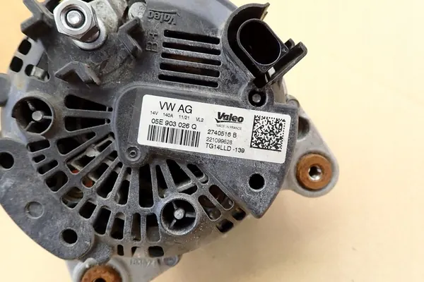 AUDI A1 Vaihtovirtageneraattori 05E903026Q OE image 8