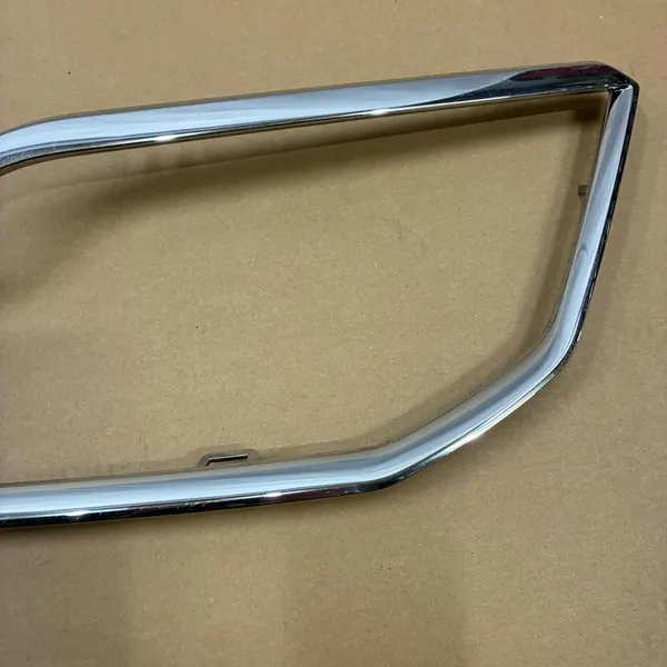 Skoda Octavia III Front Grille Frame 2016-2020 OE image 3