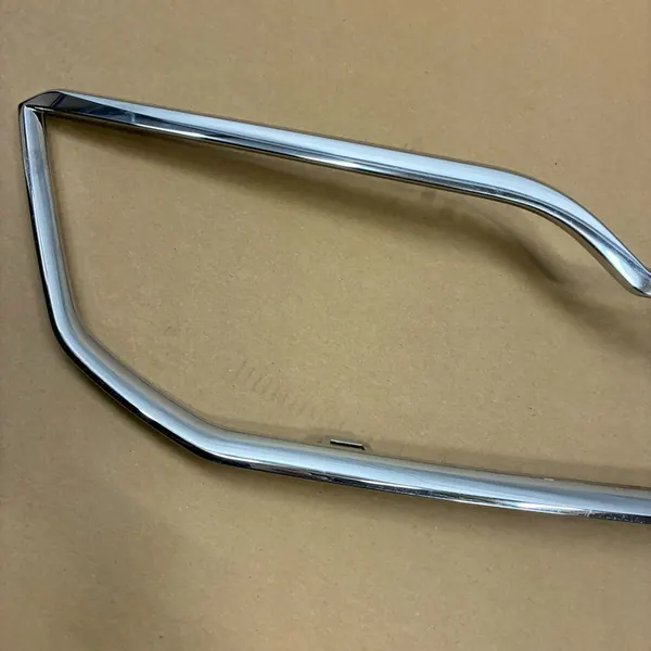 Skoda Octavia III Front Grille Frame 2016-2020 OE image 4