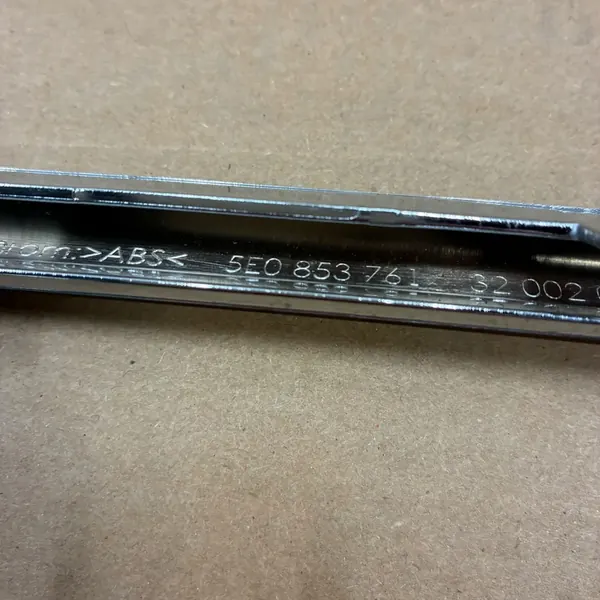 Skoda Octavia III Front Grille Frame 2016-2020 OE image 8