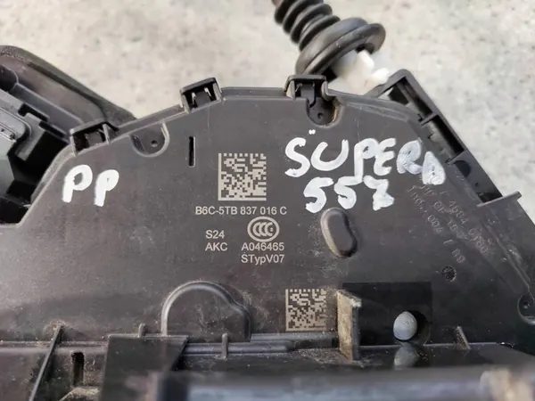 Fram höger dörrlås Skoda Superb III 3V image 4