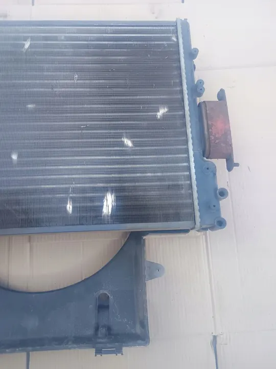 Radiador de agua Iveco Daily 2.3 2.8 3.0 Diesel 2002-2006 image 4