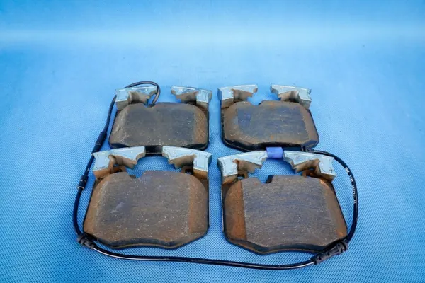 Discos e pastilhas dianteiros OEM 8858705 para BMW X3/X4 image 10