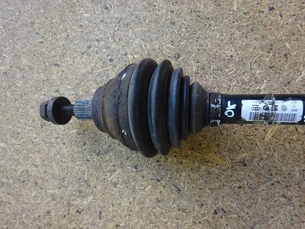 AUDI TT 8J 2.0 TDI Vänster Främre Halvaxel 8J0407271N image 2