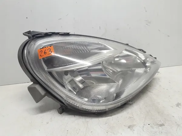MERCEDES A W168 LIFT 01-04 RECHTER KOPLAMP A1688201861 image 2