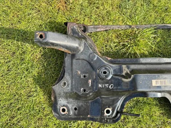 OEM framhjulsupphängningsträ för Alfa Romeo Mito 08- image 3