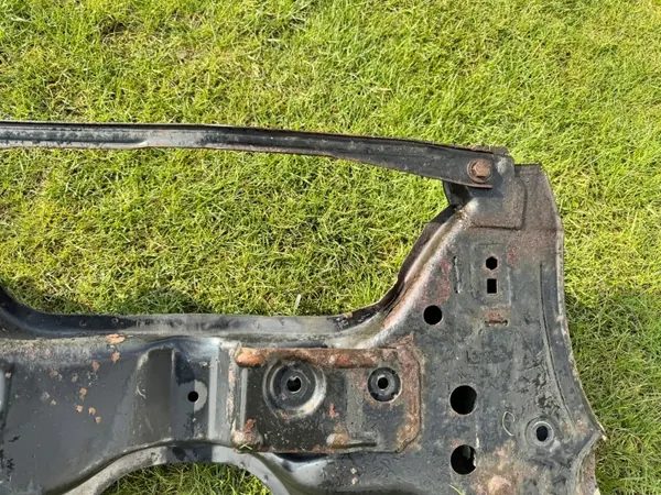OEM framhjulsupphängningsträ för Alfa Romeo Mito 08- image 9