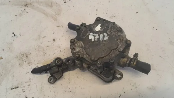 Bomba de vácuo VW Golf IV 1.9 TDI OEM 038145209C image 2