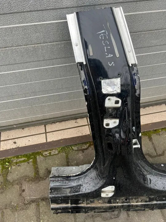Tesla Model S Middenstijl Rechts OEM Onderdeel image 3