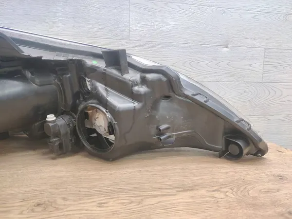 Faros delanteros izquierdo Toyota Verso 2021 image 6