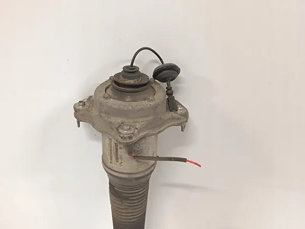 Audi A8 D3 2003 Amortiguador de aire 4E0616039T image 2