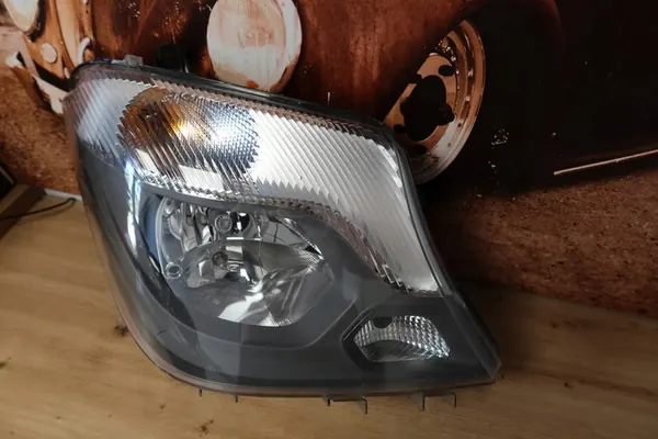FARO DERECHO MERCEDES SPRINTER W906 LIFT H7 A9068205700 image 2