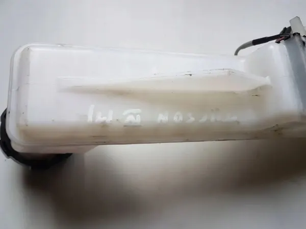 Bromsvätskebehållare Hyundai Tucson OEM 58511CZ900 image 4