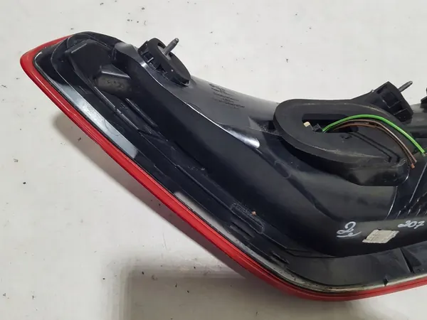 MERCEDES E COUPE CABRIO W207 C207 RECHTER ACHTER LED LAMP 2079060258 image 5