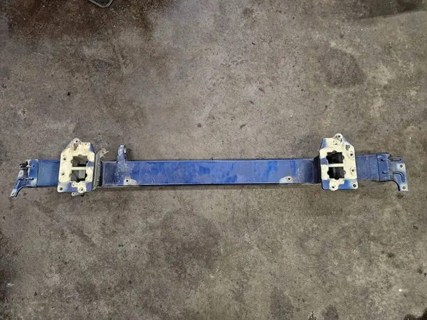 Mercedes-Benz A W168 2003 Traversina paraurti anteriore OEM image 10