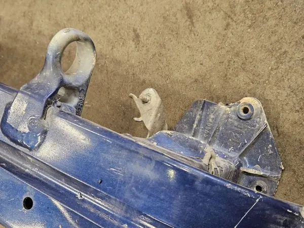 Mercedes-Benz A W168 2003 Traversina paraurti anteriore OEM image 6