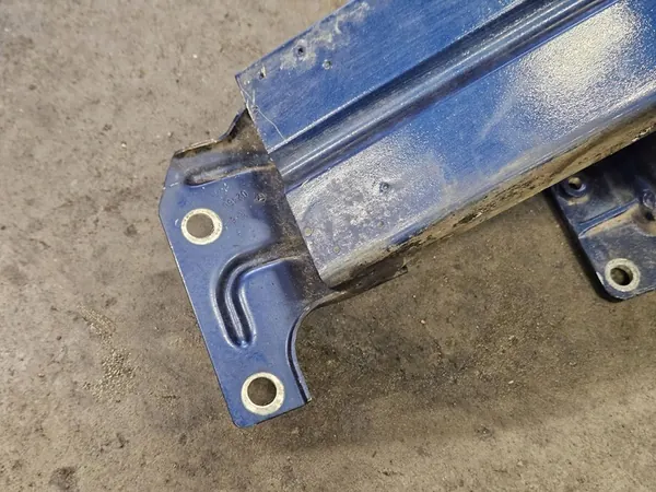 Mercedes-Benz A W168 2003 Traversina paraurti anteriore OEM image 9