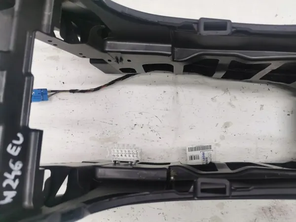 Mercedes middenconsole armsteun OEM A2466804301 image 9