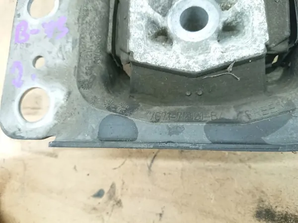 Support de boîte Ford S-Max MK1 2.0 TDCi OEM 7G91-7M121-BA image 5