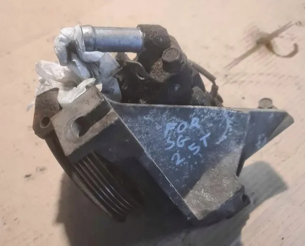 Bomba de direção assistida Subaru Forester XT 2003-2007 OEM image 2