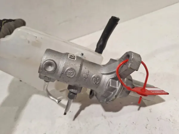 Jarrunesteensäiliön pumppu OEM 460912995R Dacia image 5