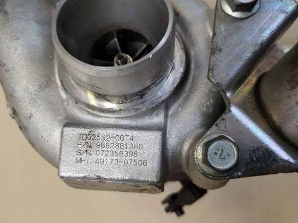 Turbocompressor OEM 9682881380 para Citroen Peugeot image 4